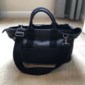 Pottery barn kids Fillmore diaper bag (like new)